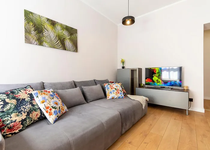 Podniebny דירה ביטום